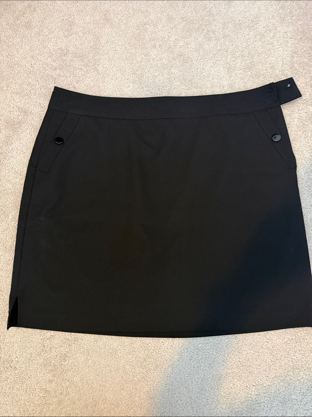 EPPro 16 black golf skort